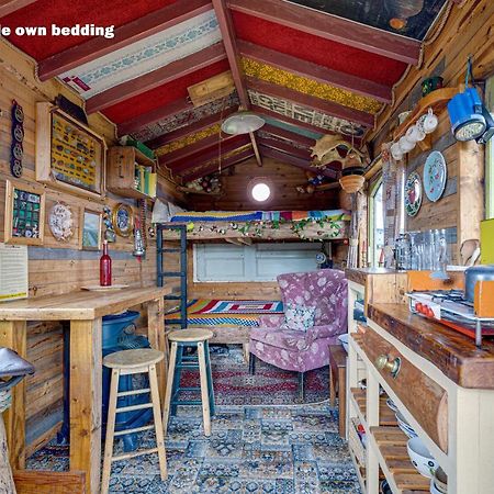 2 X Double Bed Glamping Wagon In Dalby Forest Скарборо Экстерьер фото