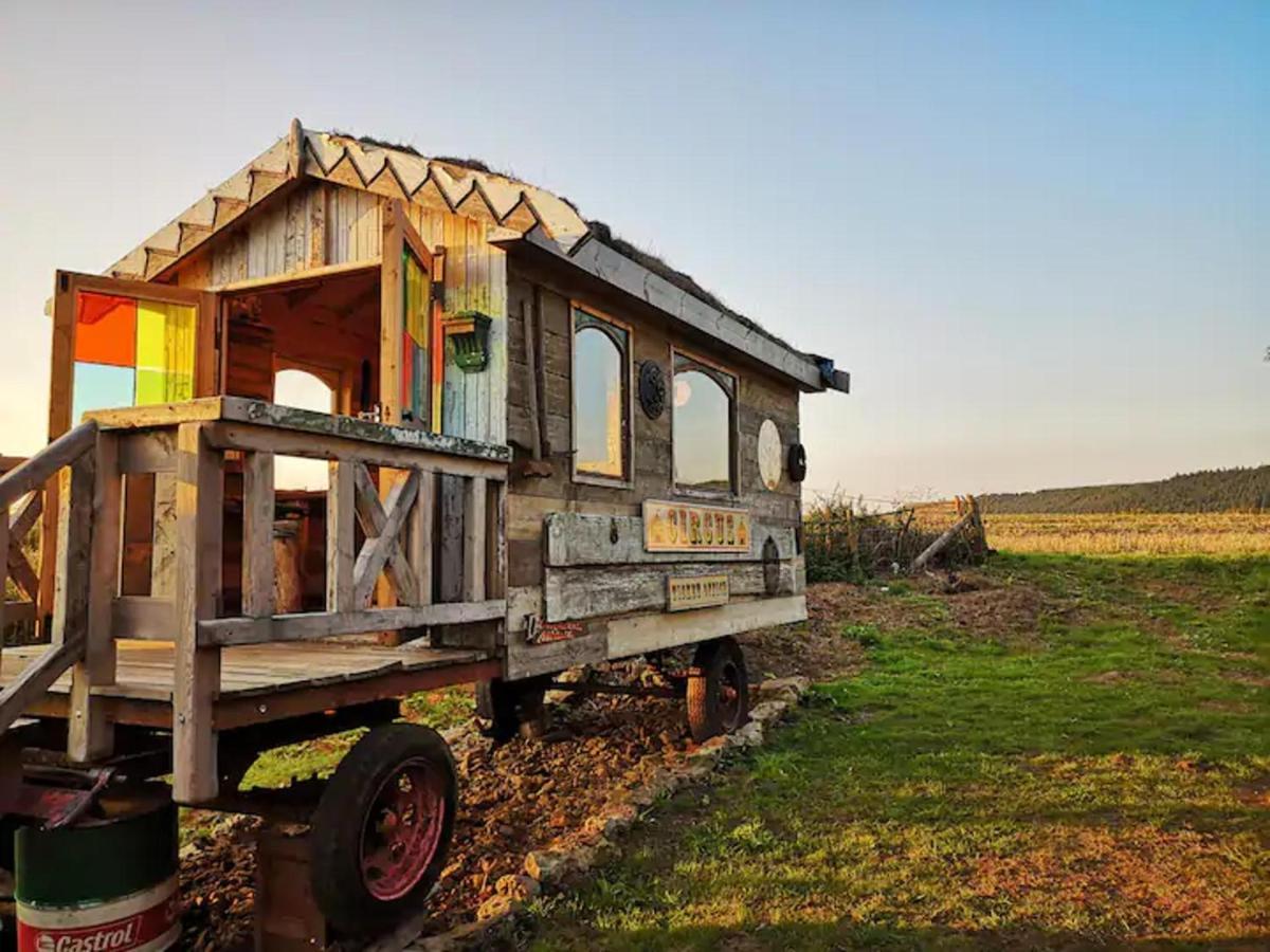 2 X Double Bed Glamping Wagon In Dalby Forest Скарборо Экстерьер фото